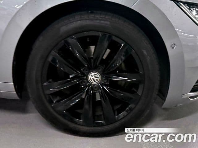 Volkswagen Arteon 2019 — ფოტო 20/20