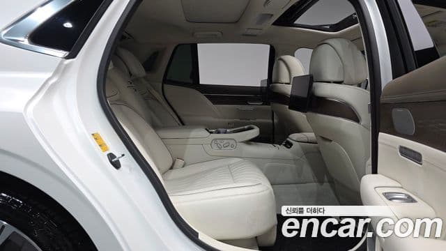 Genesis G90 2024 — ფოტო 12/20