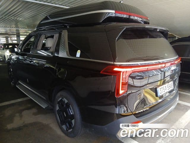 Kia Carnival 2024 — ფოტო 7/20