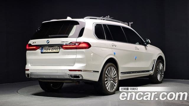 BMW X7 2021 — ფოტო 2/20