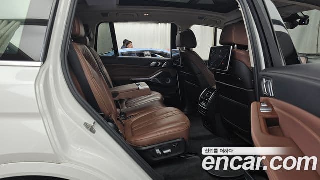 BMW X7 2021 — ფოტო 12/20