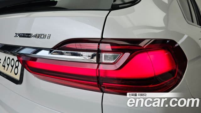 BMW X7 2021 — Photo 7/41