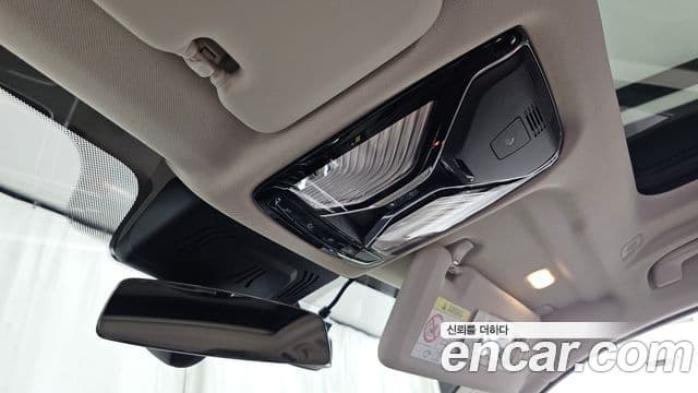 BMW X7 2021 — Photo 18/41