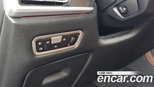 BMW X7 2021 — Photo 40/41