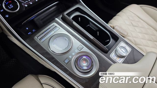 Genesis GV80 2020 — ფოტო 9/20