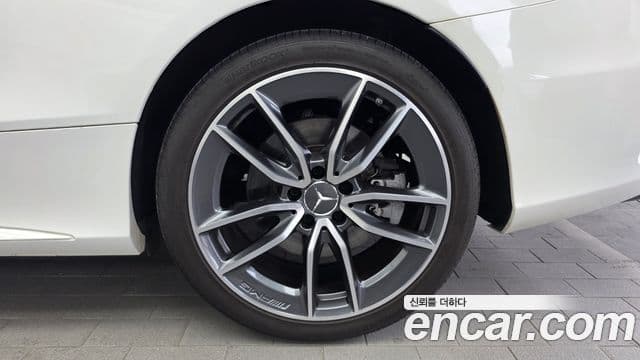 Mercedes-Benz C-Class 2021 — Photo 31/35