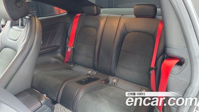 Mercedes-Benz C-Class 2021 — Photo 8/35