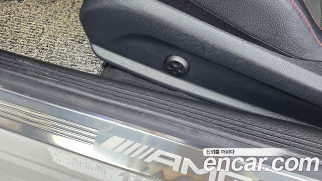 Mercedes-Benz C-Class 2021 — Photo 10/35