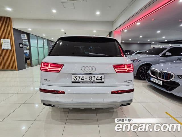 Audi Q7 2019 — Şəkil 3/20