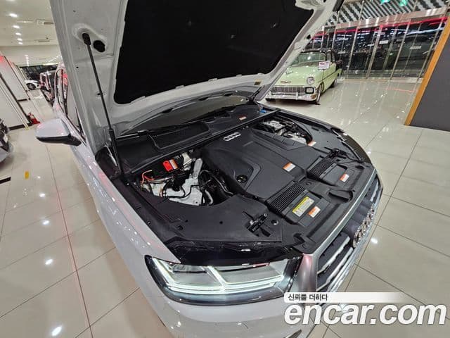 Audi Q7 2019 — Şəkil 5/20