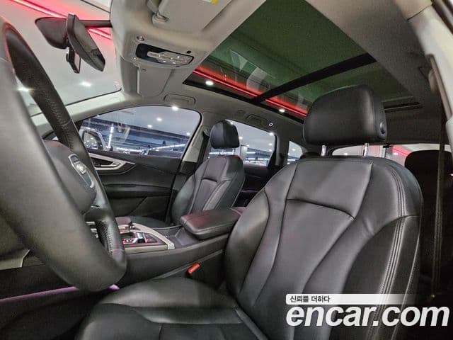 Audi Q7 2019 — Şəkil 19/20