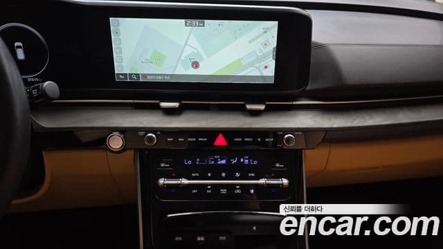 Kia Carnival 2023 — Şəkil 19/20