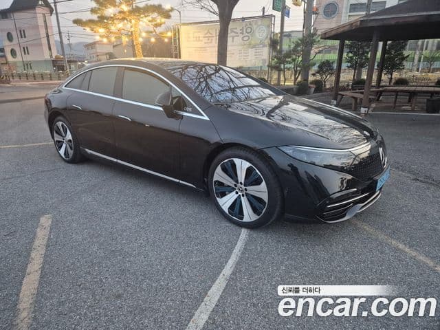 Mercedes-Benz EQS 2023 — ფოტო 13/13