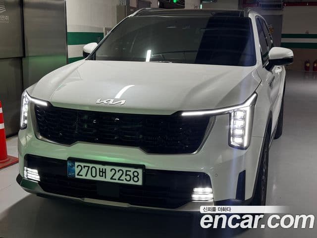 Kia Sorento 2025 — Фото 10/18