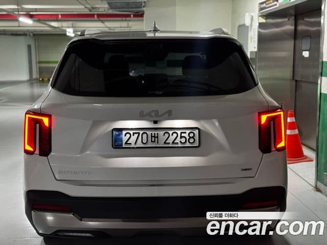 Kia Sorento 2025 — Фото 3/18