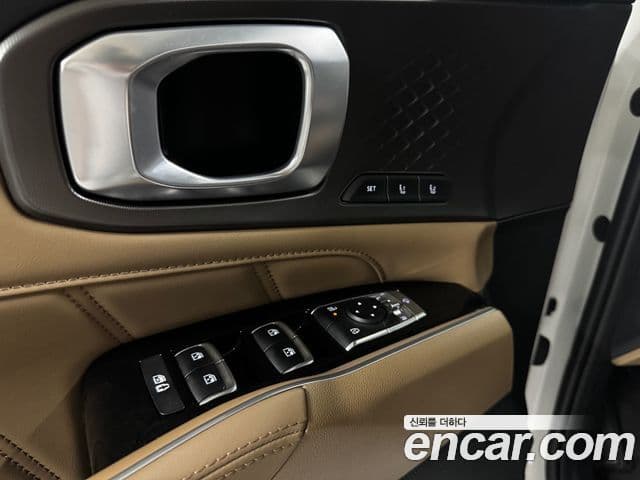 Kia Sorento 2025 — Фото 16/18