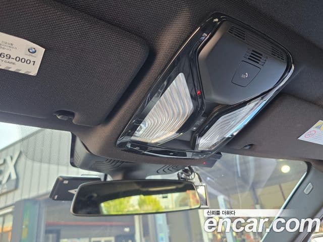 BMW 5 Series 2018 — Фото 13/20