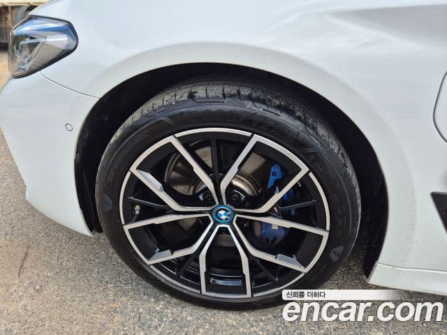 BMW 5 Series 2023 — ფოტო 5/14