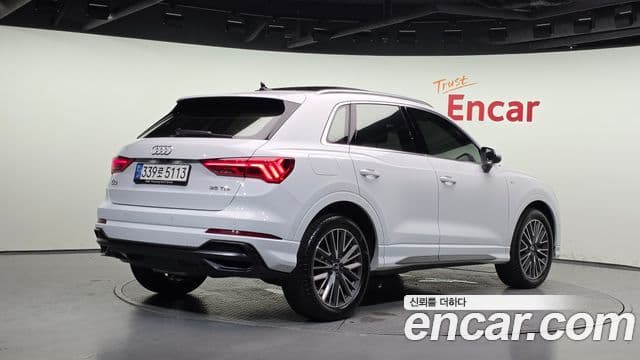 Audi Q3 2022 — ფოტო 2/20