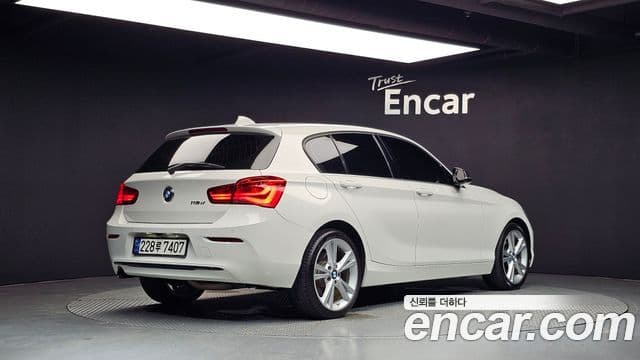 BMW 1 Series 2019 — ფოტო 2/20