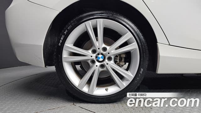 BMW 1 Series 2019 — ფოტო 5/20