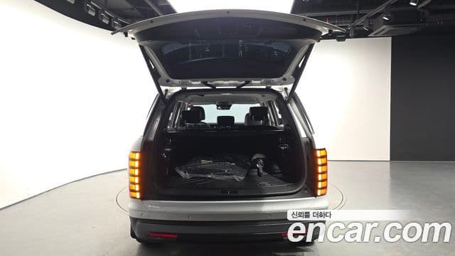 Hyundai Palisade 2025 — Photo 18/33