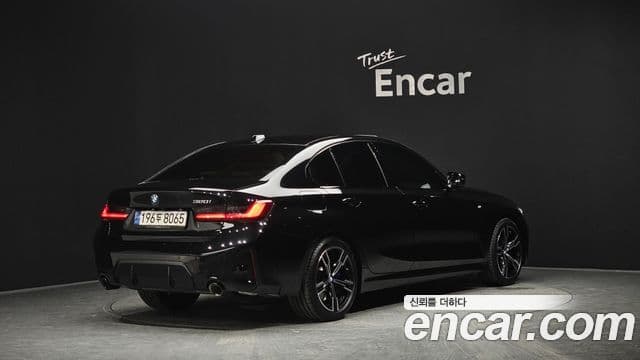 BMW 3 Series 2024 — ფოტო 2/20