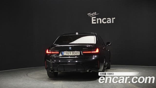 BMW 3 Series 2024 — ფოტო 4/20