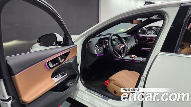 Mercedes-Benz E-Class 2025 — ფოტო 10/20