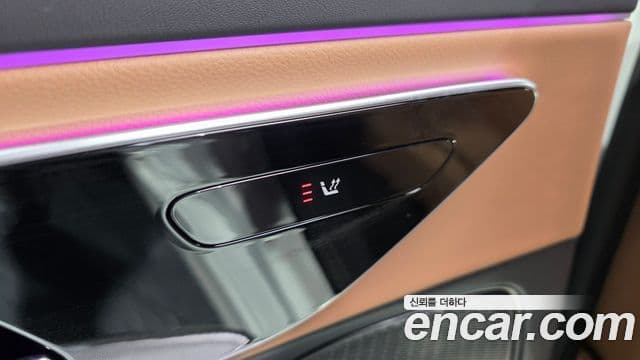 Mercedes-Benz E-Class 2025 — Photo 4/30