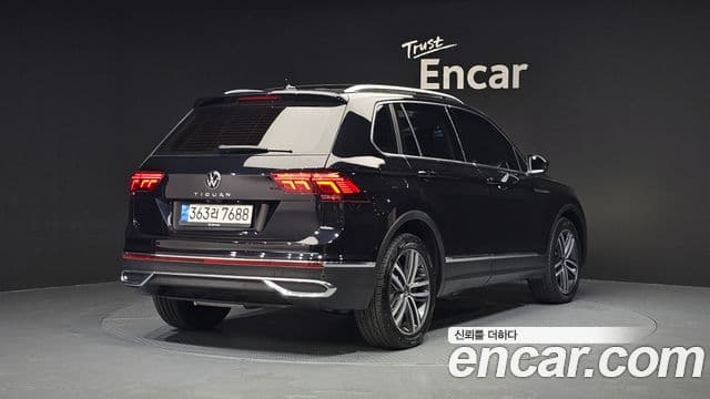 Volkswagen Tiguan 2021 — ფოტო 2/20