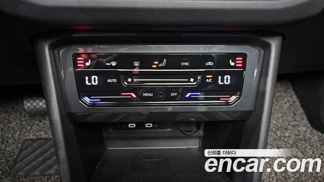 Volkswagen Tiguan 2021 — Photo 18/32