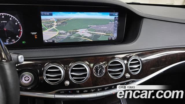 Mercedes-Benz S-Class 2020 — ფოტო 14/20