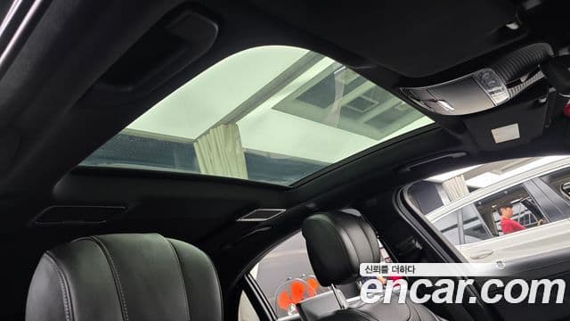 Mercedes-Benz S-Class 2020 — ფოტო 17/20