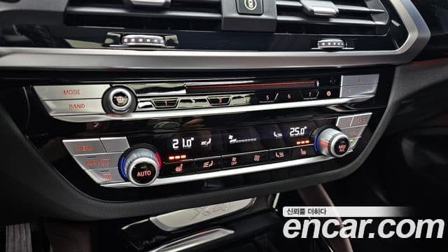 BMW X4 2019 — ფოტო 16/20