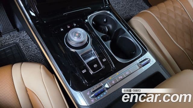 Kia Carnival 2021 — Şəkil 9/20