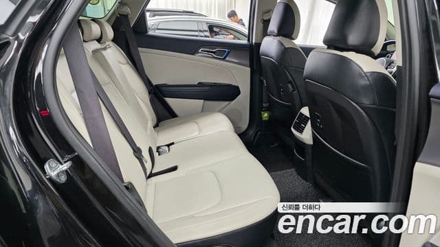 Kia Sportage 2022 — Şəkil 11/20