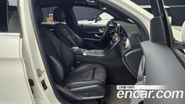 Mercedes-Benz GLC-Class 2021 — Şəkil 10/20