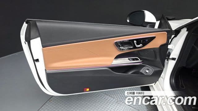 Mercedes-Benz CLE-Class 2025 — Photo 20/33
