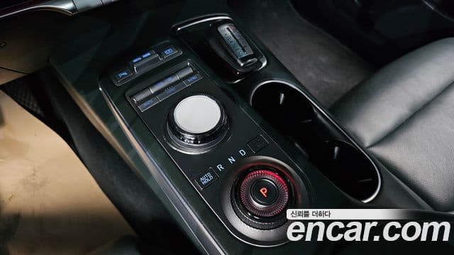 Genesis GV70 2021 — фото 9 из 20