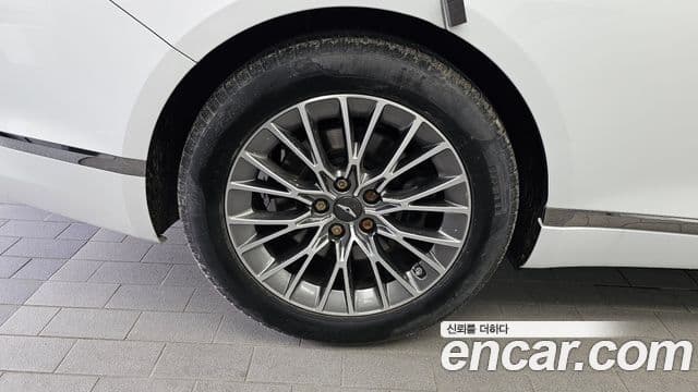 Genesis Electrified G80 2021 — фото 5 из 20
