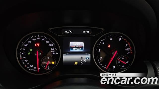 Mercedes-Benz A-Class 2018 — ფოტო 5/20
