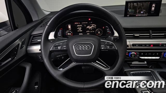 Audi Q7 2019 — Фото 13/20