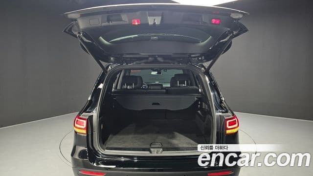 Mercedes-Benz GLB-Class 2021 — фото 20 из 20