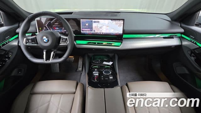 BMW 5 Series 2025 — ფოტო 7/20