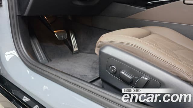 BMW 5 Series 2025 — фото 20 из 20