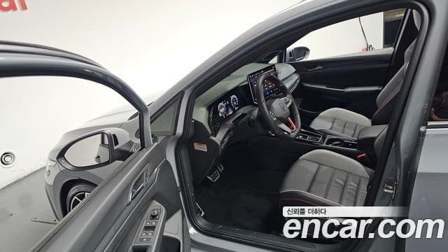 Volkswagen Golf 2026 — Şəkil 10/20