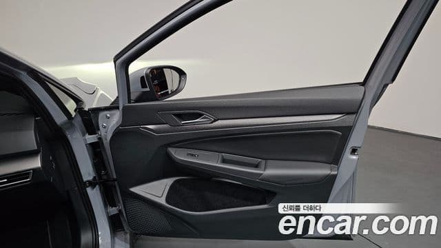 Volkswagen Golf 2026 — Photo 39/41