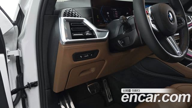 BMW X5M 2025 — Photo 7/36