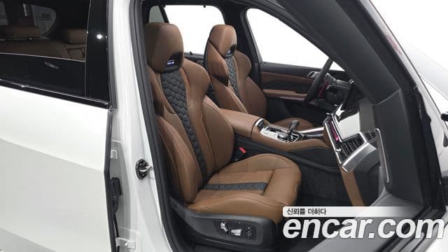 BMW X5M 2025 — Photo 15/36